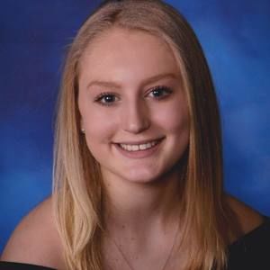 Meet your Posher, Chloe